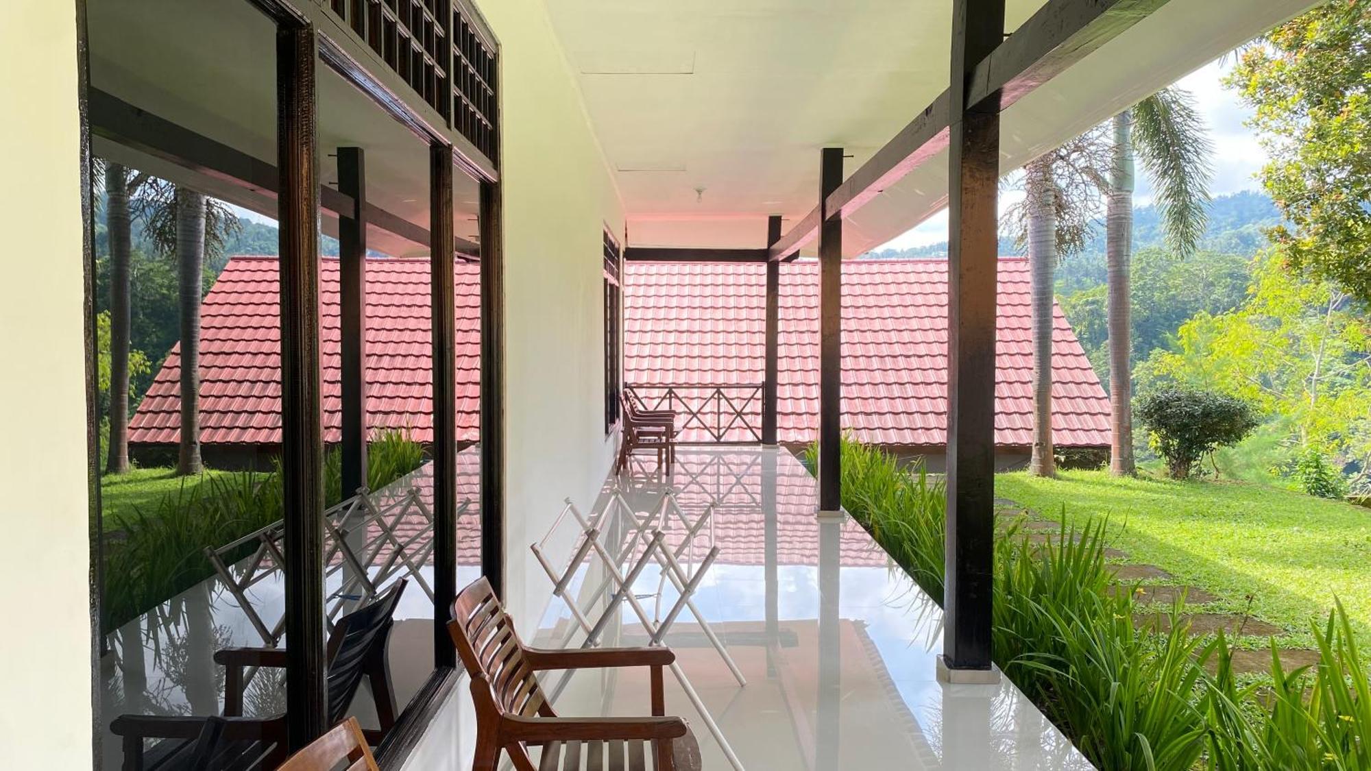 彭杜克塞纳鲁小屋酒店 森纳儒 外观 照片